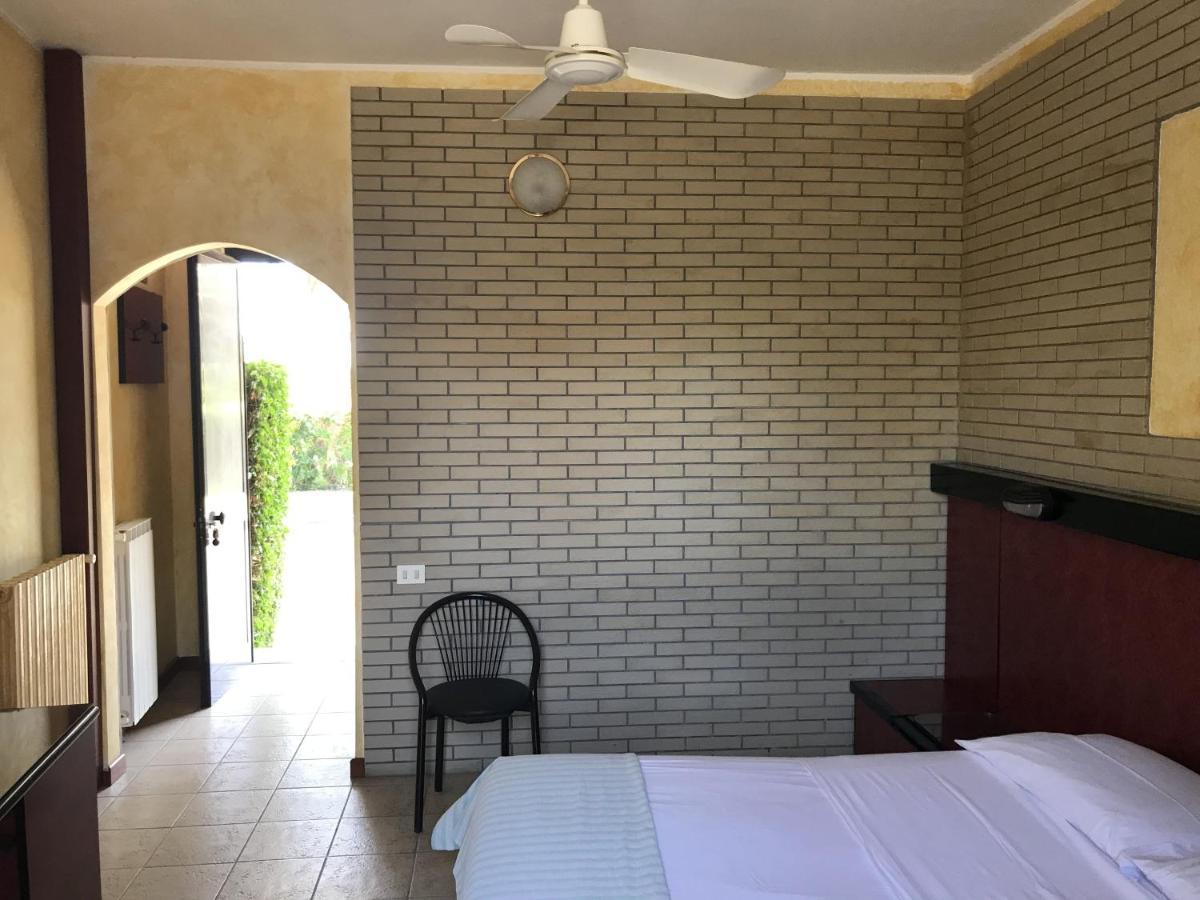 American Motel Cisterna di Latina Kültér fotó